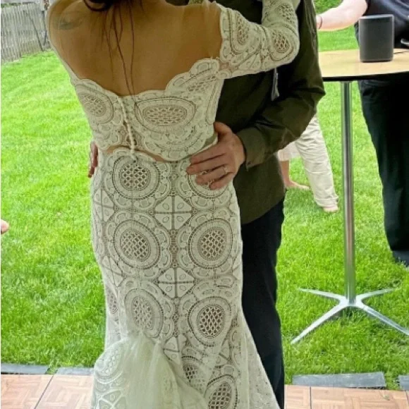 Willowby by Watters Westley Wedding Gown - Picture 4 of 6